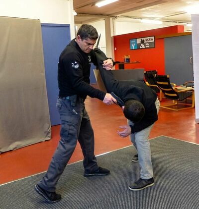 Aaron Elbaze, fondateur et instructeur en chef de l’OIS Emeth Krav Maga